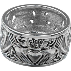 Celtic Knot Claddagh Band