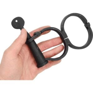 Single Piece Dungeon Manacles