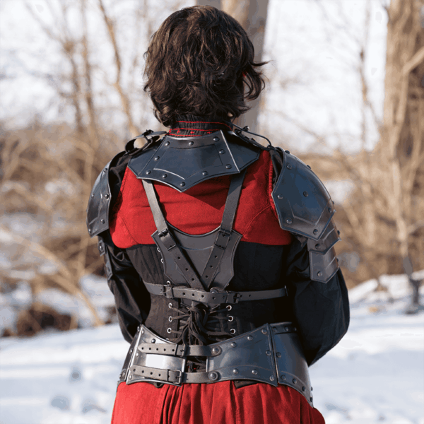 Blackened Mina Spaulders