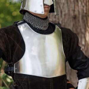 Richard Chainmail Mantle