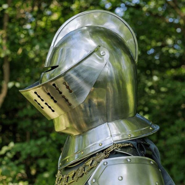 Knights Close Helmet