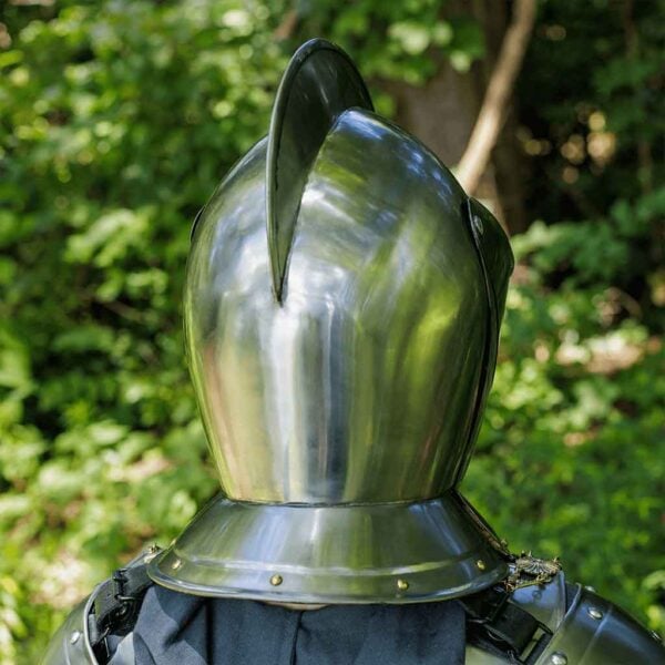 Knights Close Helmet