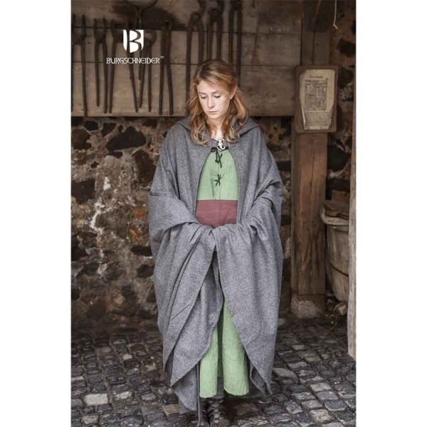 Hibernus Medieval Hooded Cloak