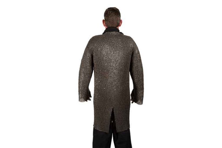 Round Ring Round Riveted Chainmail Hauberk - 6 Millimeter