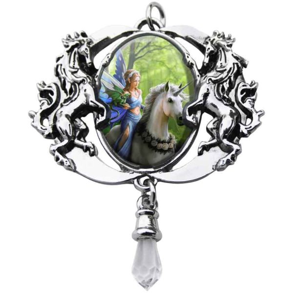 Realm of Enchantment Cameo Necklace