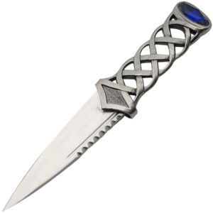 Scottish Highlander Sgian Dubh