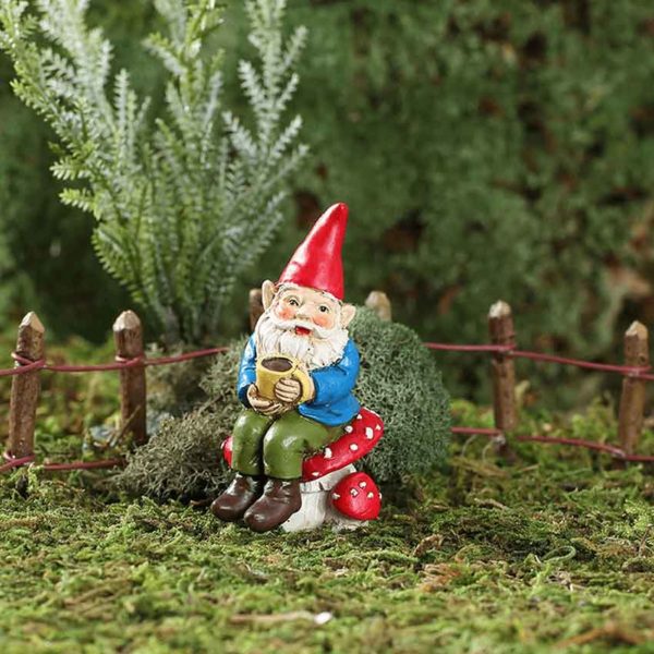 Soren the Gnome Statue with Stake