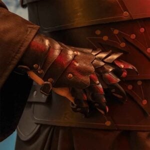 Clawed Leather Gauntlets