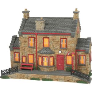 Hogsmeade Station - Harry Potter Village by Department 56