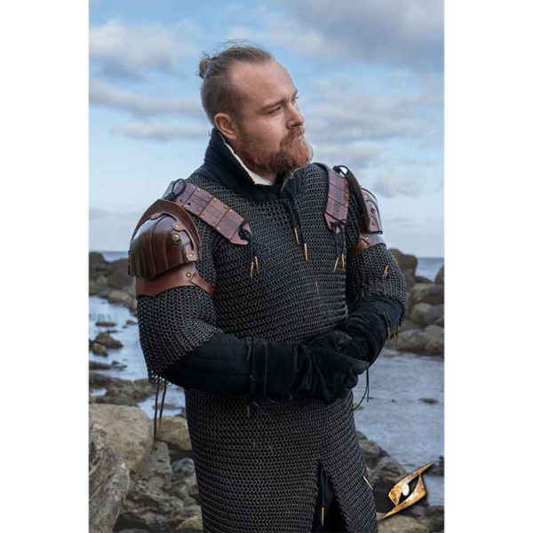 Woodsman Leather Shoulder Armour