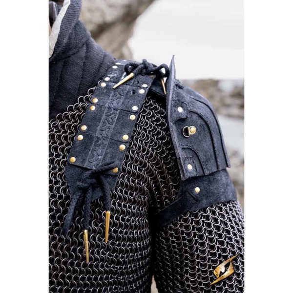 Woodsman Suede Shoulder Armour