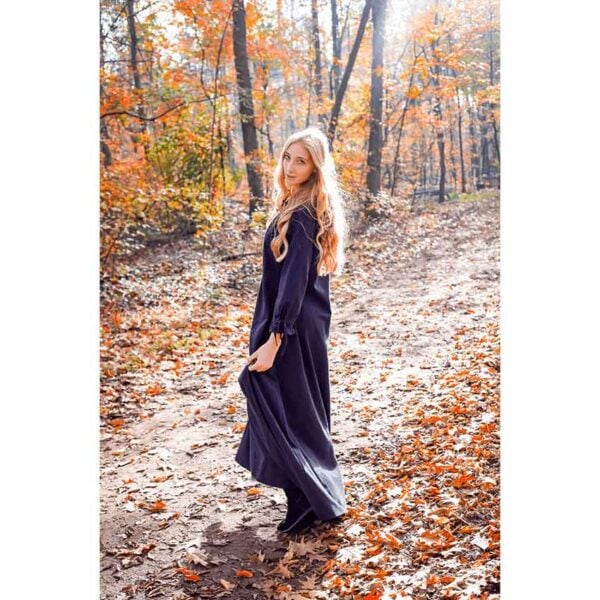 Mechthild Long Sleeve Medieval Gown - Black
