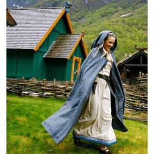Alma Embroidered Wool Cloak - Grey