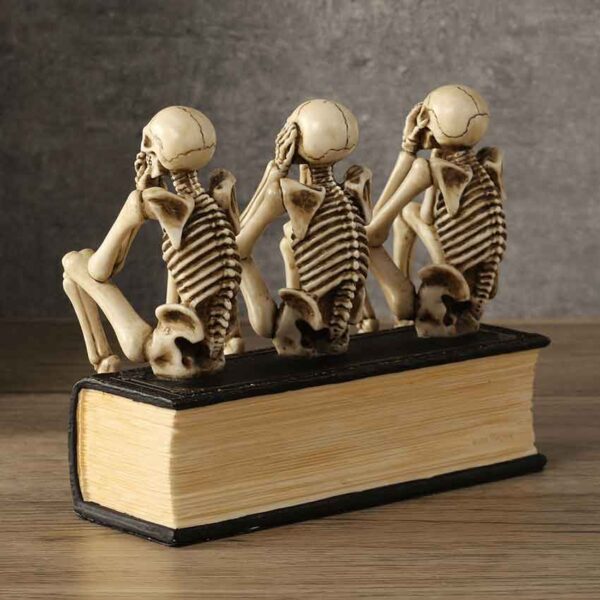 Three Wise Skeletons Statue