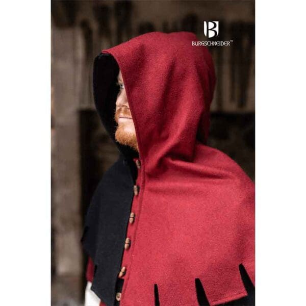 Dangereuse Cowl