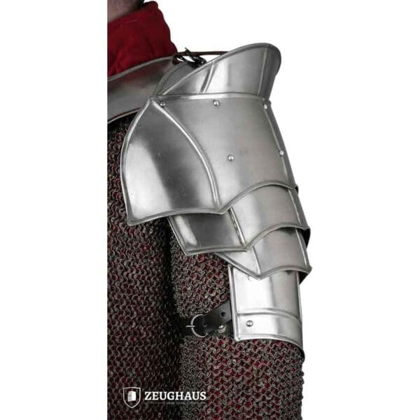 Champion Bladebreaker Pauldrons - Polished