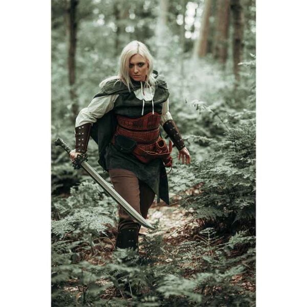 Lunette Women's Adventurer Outfit