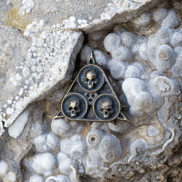 Nurgle Triangle Necklace