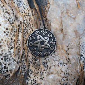 Yennefer's Star Pendant