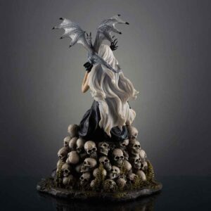 Mad Queen Gothic Statue