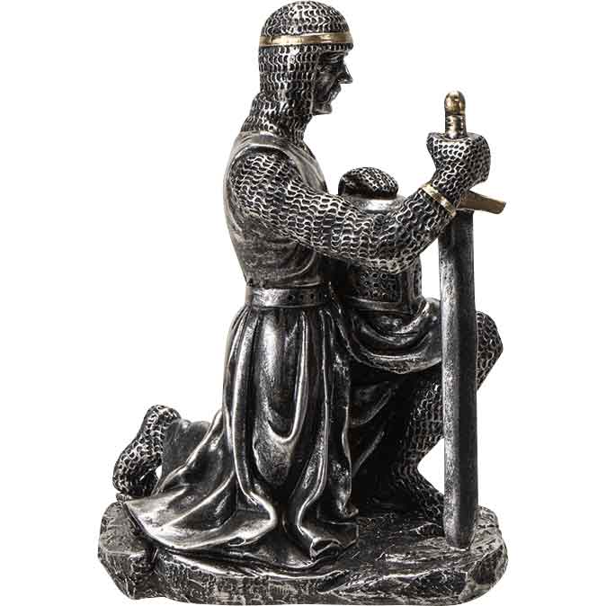 Kneeling Medieval Templar Statue