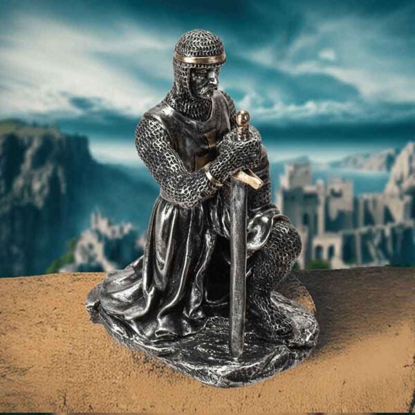 Kneeling Medieval Templar Statue