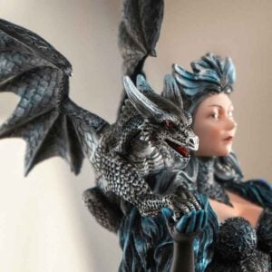 Dark Queen Statue