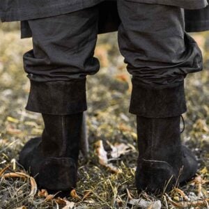 Aurin Cuffed Medieval Boots - Black