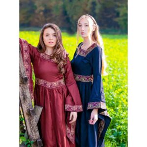 Precious Embroidered Medieval Dress - Black