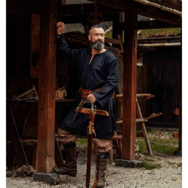Olvisson Wool Viking Tunic - Black