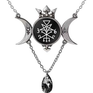 Wycca Queen Necklace