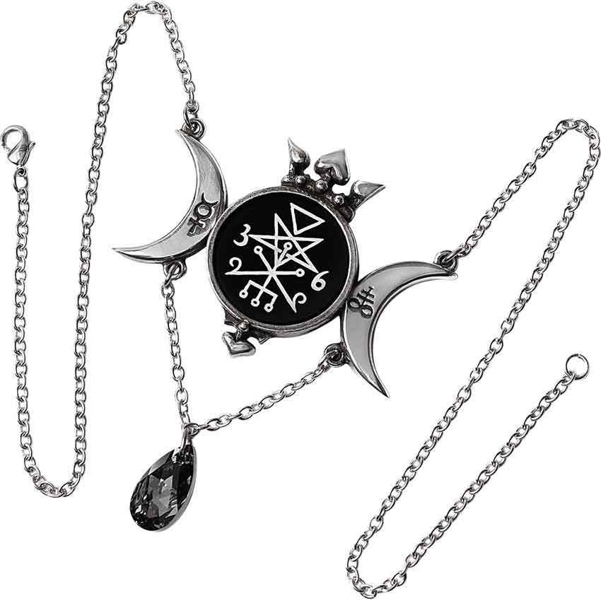 Wycca Queen Necklace
