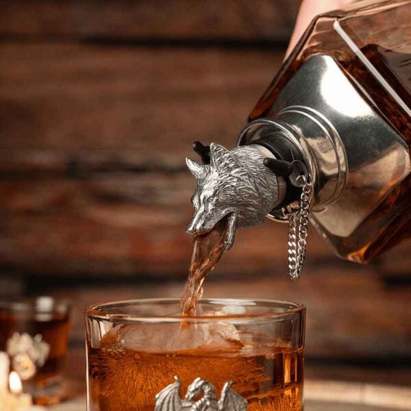 Wolf Whiskey & Spirits Pourer