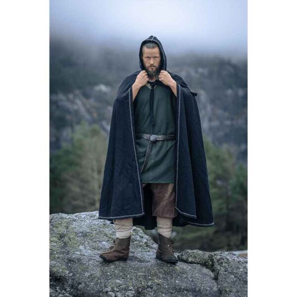 Valdemar Viking Cloak - Black