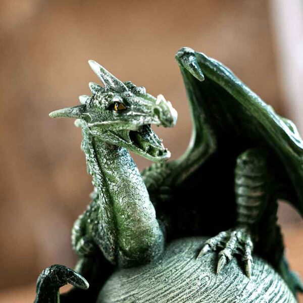 Oa Planet Dragon Statue