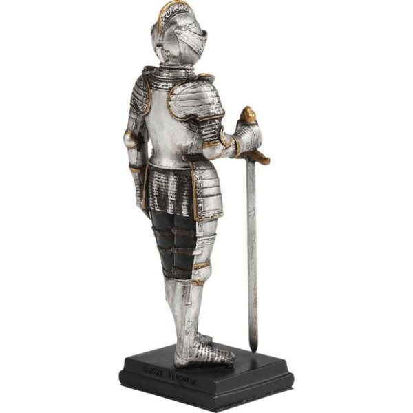 Sword Stance Knight Statue
