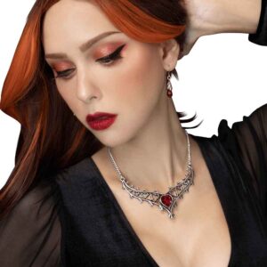 Elizabethan Necklace