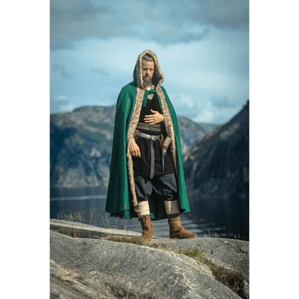 Fjell Faux Fur Trim Viking Cape - Green