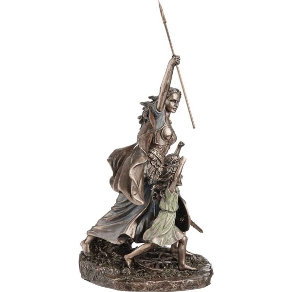 Boudica with Her Daughters Statue