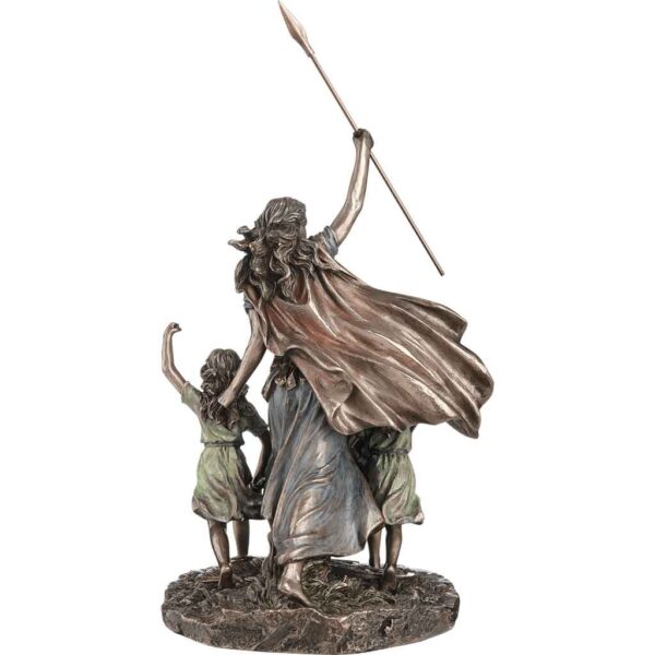 Boudica with Her Daughters Statue
