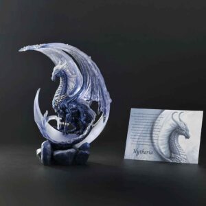Nytheria Lunaris Seeker Dragon Statue